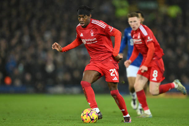 并探讨樊振 并探讨樊振